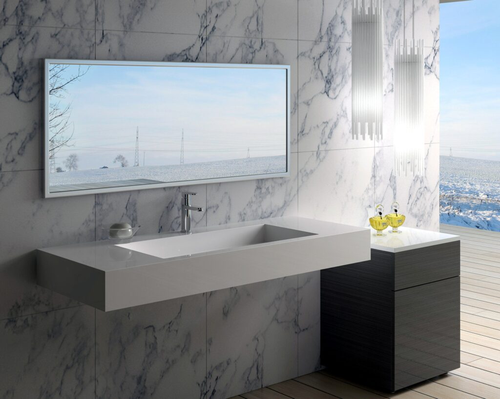 Waschtisch Mineralguss wandhängend B= 120 cm Ablauf mittig Weiss matt