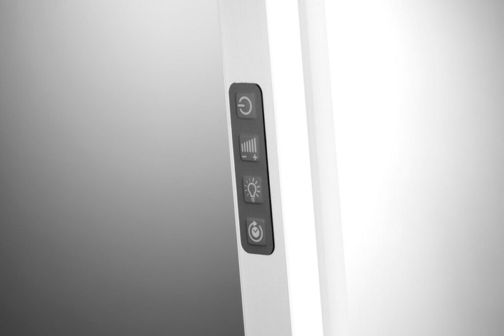 Lichtspiegel mit Sound Schneider A-Line LED Folientastatur