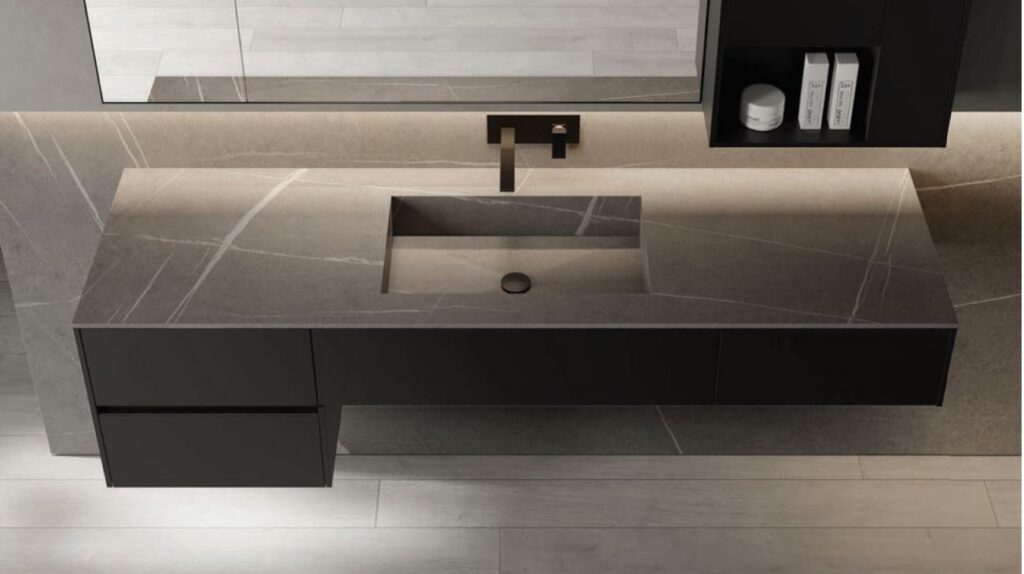 Design Badmöbel von IdeaGroup Linie NYU B= 172.4 cm
