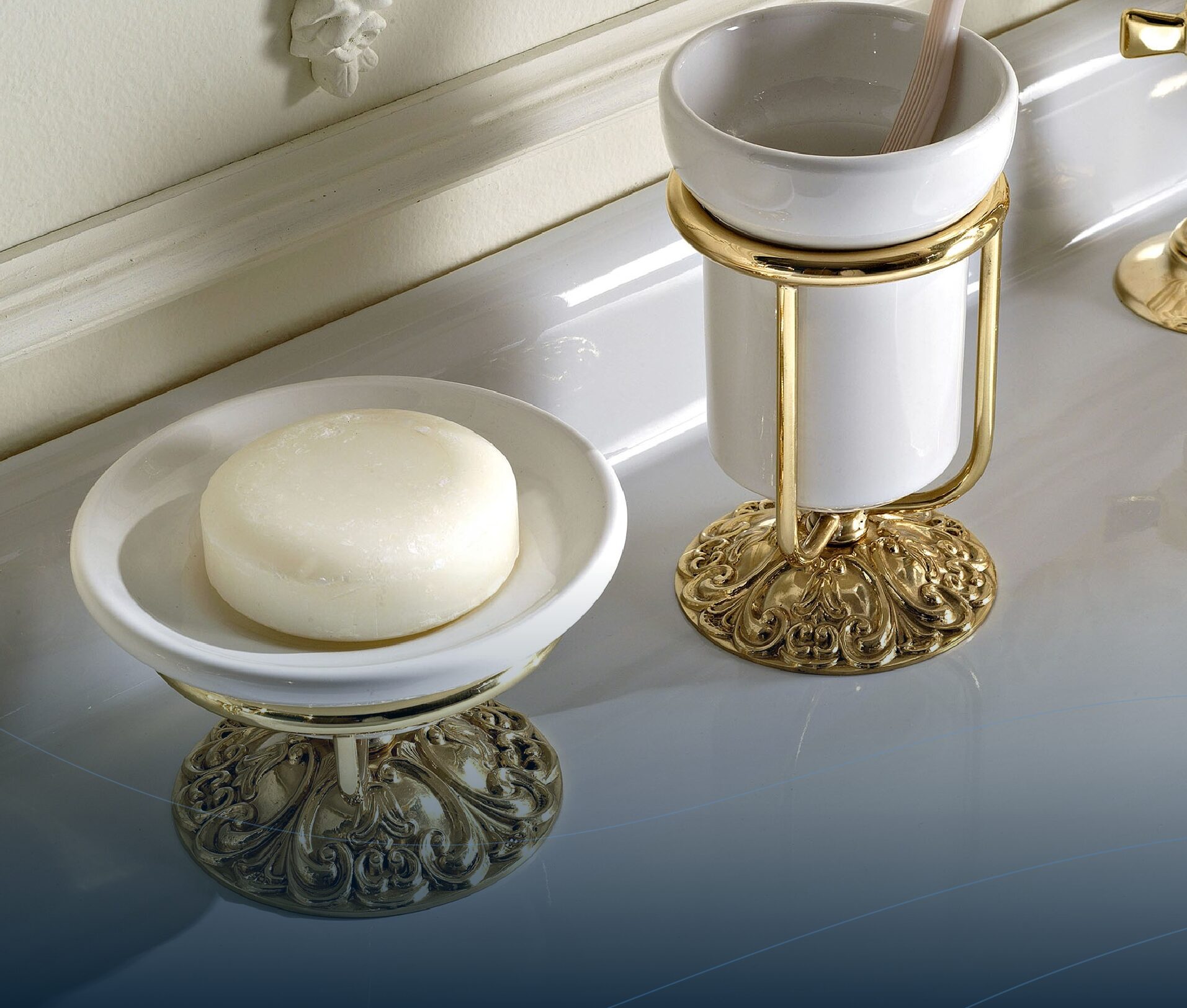 Klassische Badaccessoires